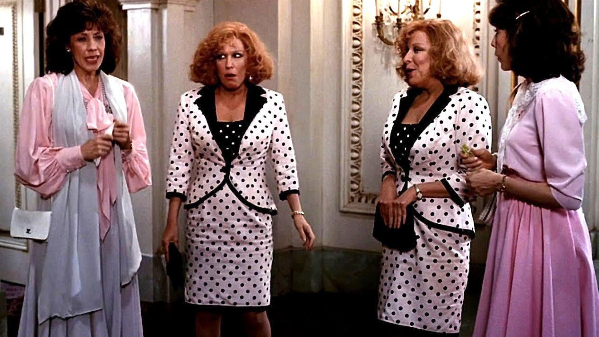 BIG BUSINESS film still of Bette Midler and Lily Tomlin